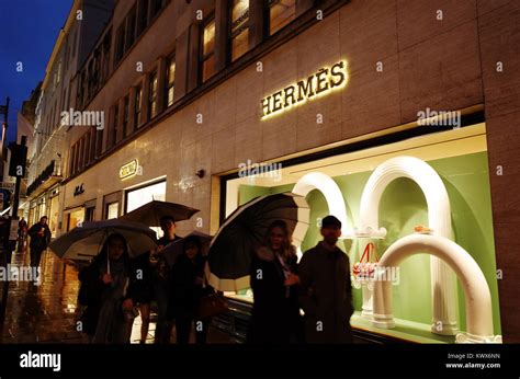 hermes opening times|hermes bond street london.